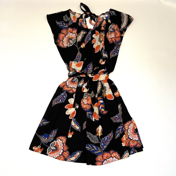 Lauren Conrad Summer Floral Black Dress Belted Bow Tie Up Size Small - Picture 2 of 13